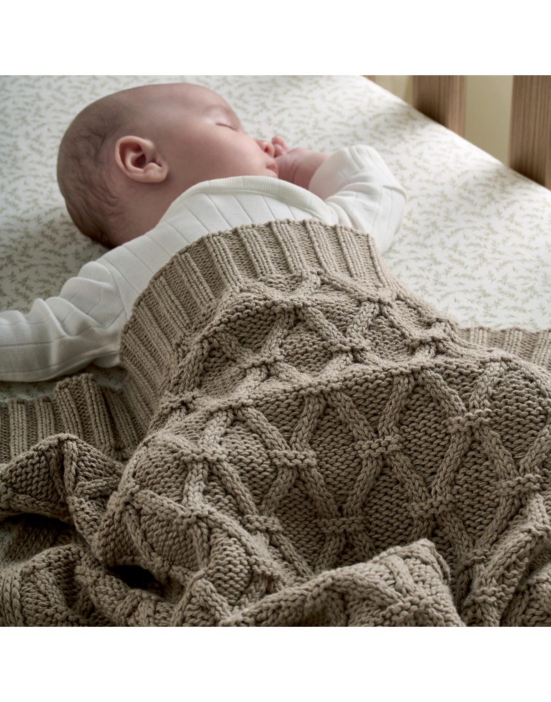 Mamas & Papas Knitted Blanket Welcome to the World Seedling Diamond