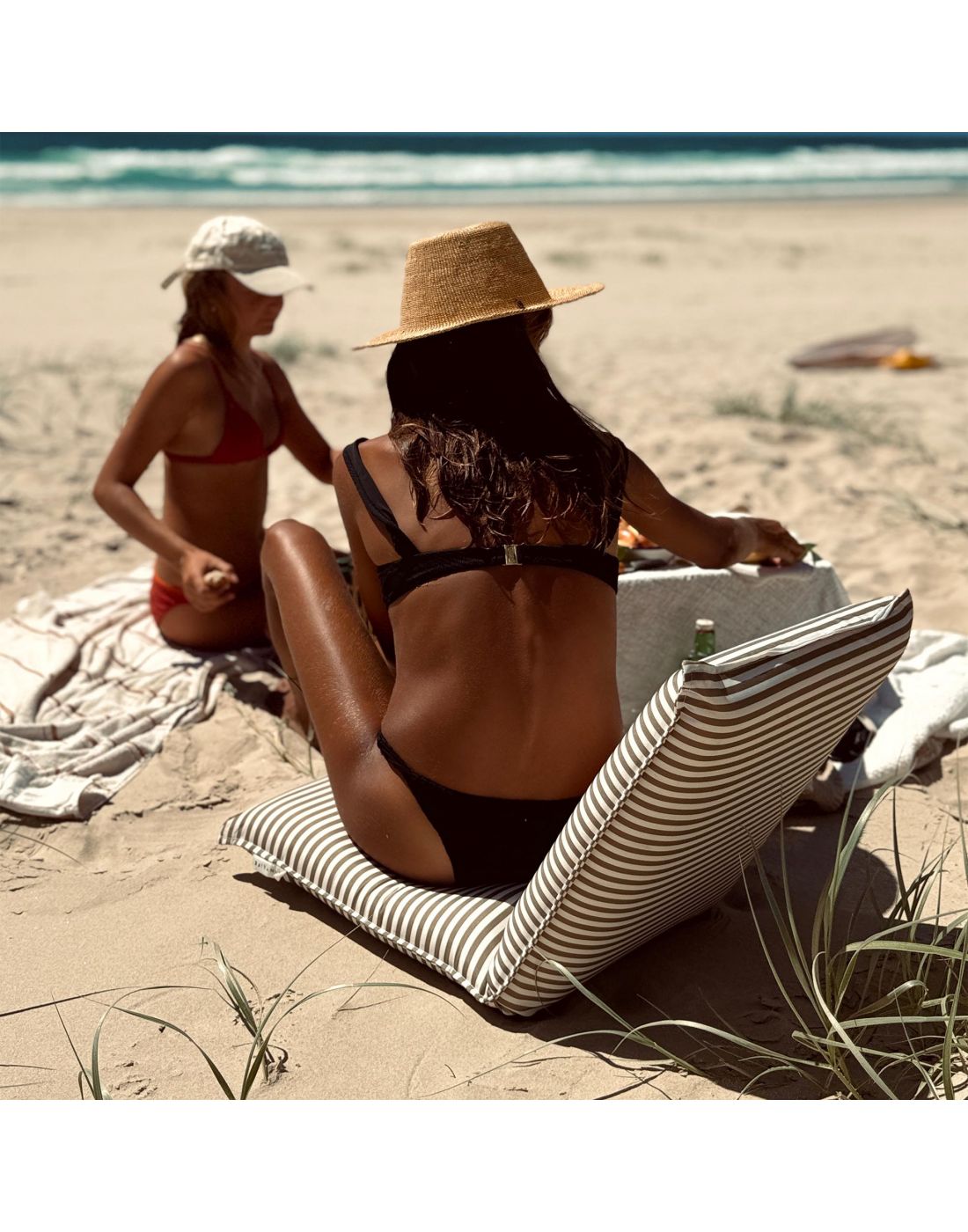 Καρέκλα -Ξαπλώστρα Παραλίας LEAN The Vacay Khaki Stripe SunnyLife