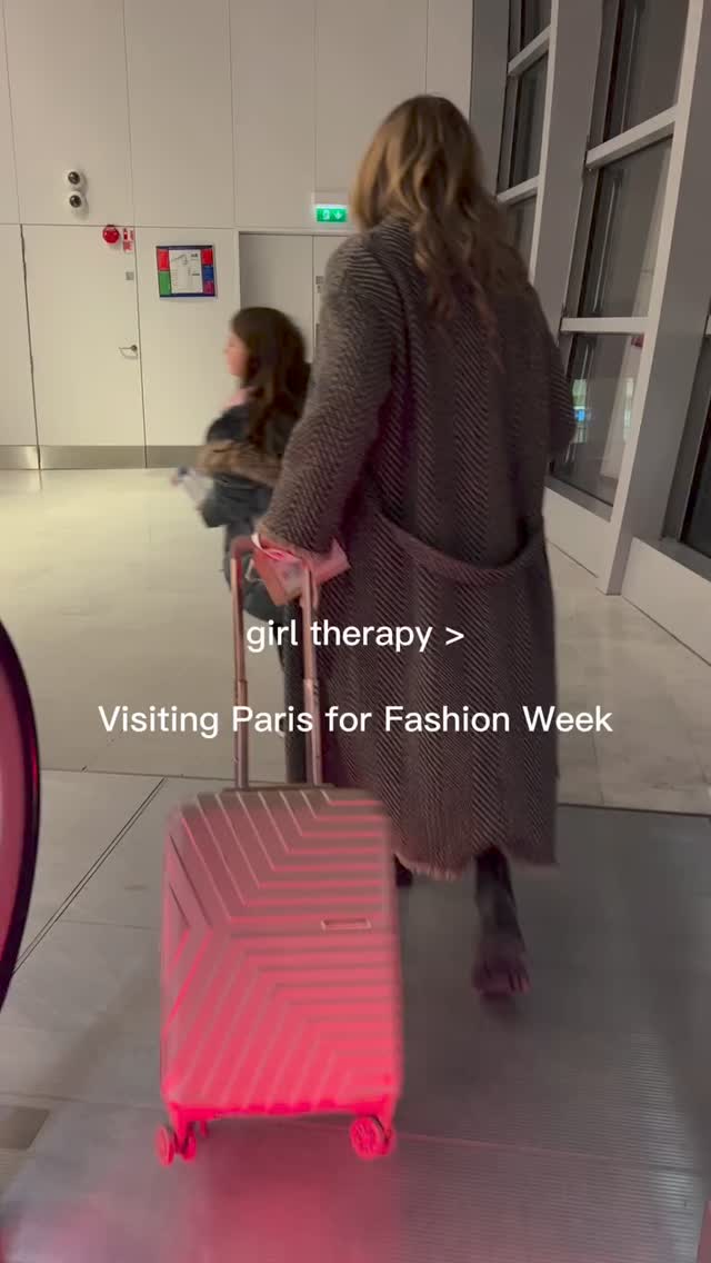 A day with Lapin House team during Fashion week in Paris! 🌟